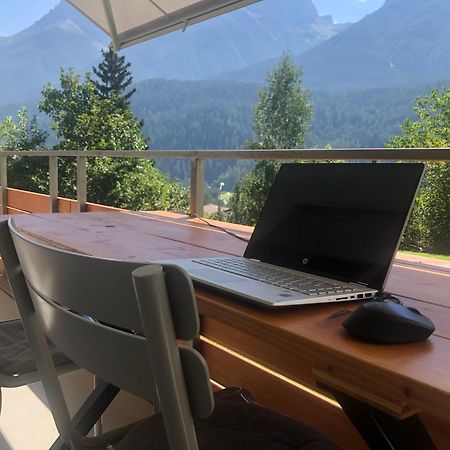 Aaa Chalet Allegra Rojo With Mountain View Scuol Eksteriør bilde