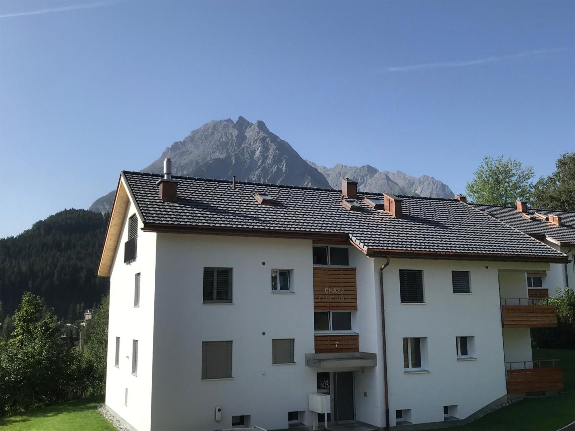 Aaa Chalet Allegra Rojo With Mountain View Scuol Eksteriør bilde